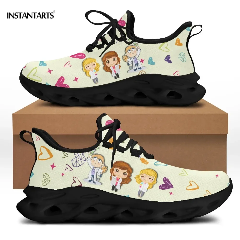 여성을위한 귀여운 만화 의사 간호사 신발 가벼운 메쉬  - Women Shoes Sneakers 리뷰 및 가격